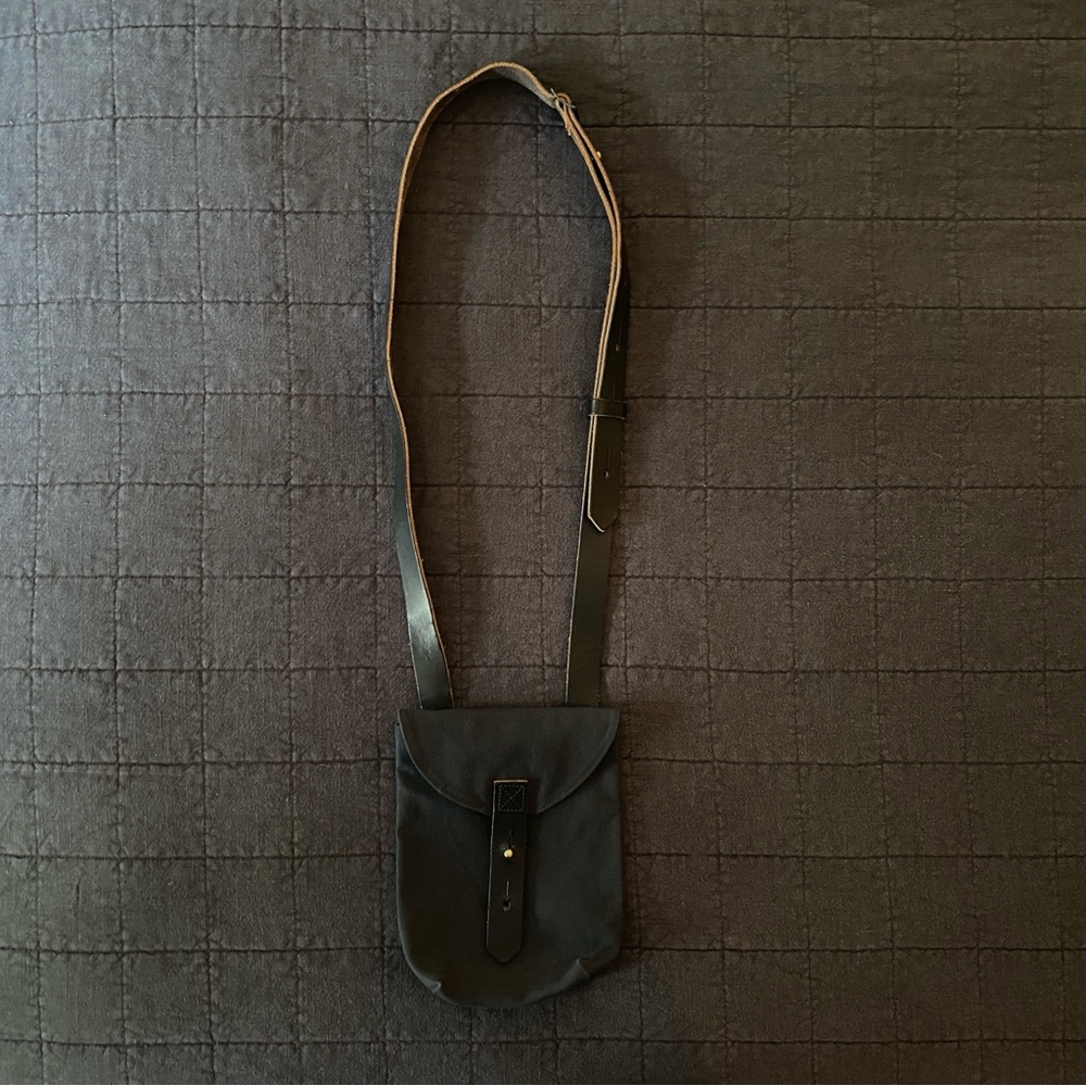 PEG & AWL Small Hunter Satchel